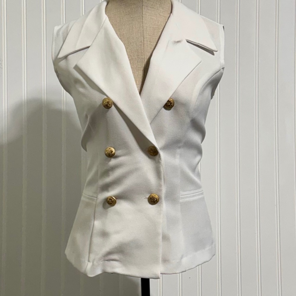 B'ZONE Womens 11/12 Vintage 90s White Sleeveless Blazer Vest Gold Buttons